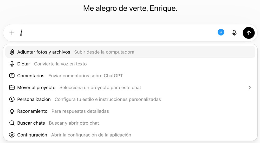 Ejemplo de comandos / en ChatGPT